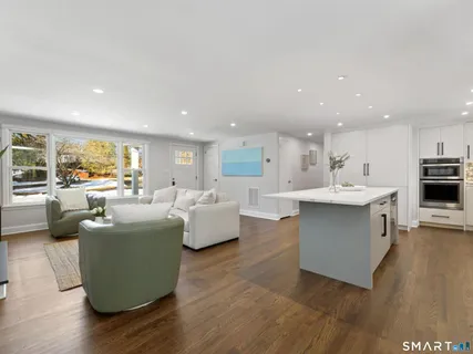 $1,175,000 | 9 Arnold Lane, Norwalk, CT 06854