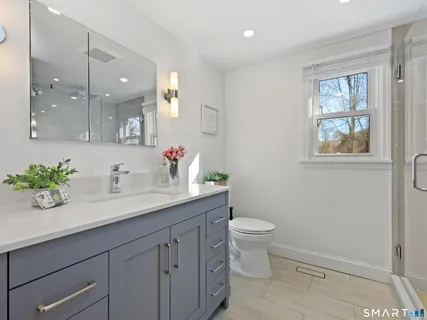 $1,175,000 | 9 Arnold Lane, Norwalk, CT 06854