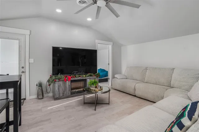 $539,000 | 1537 Providence Pike, North Smithfield, RI 02896