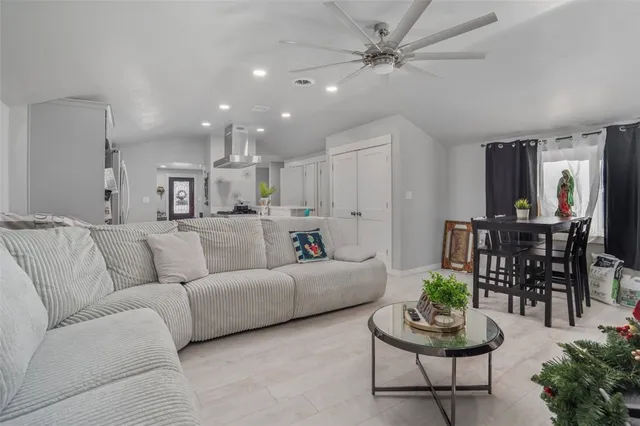 $539,000 | 1537 Providence Pike, North Smithfield, RI 02896