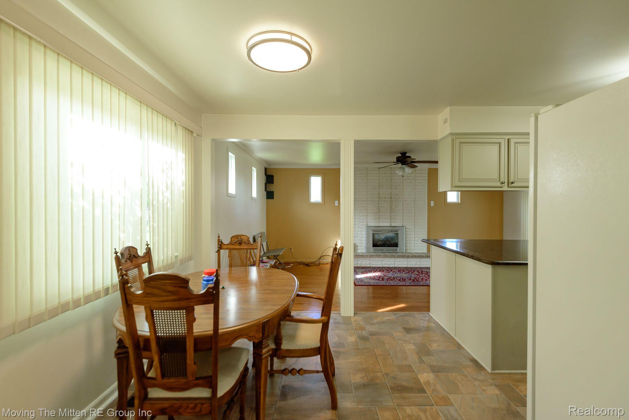 45090 Rudgate Road Canton, MI 48188 - Photo 4 of 41 Gallery Image 4
