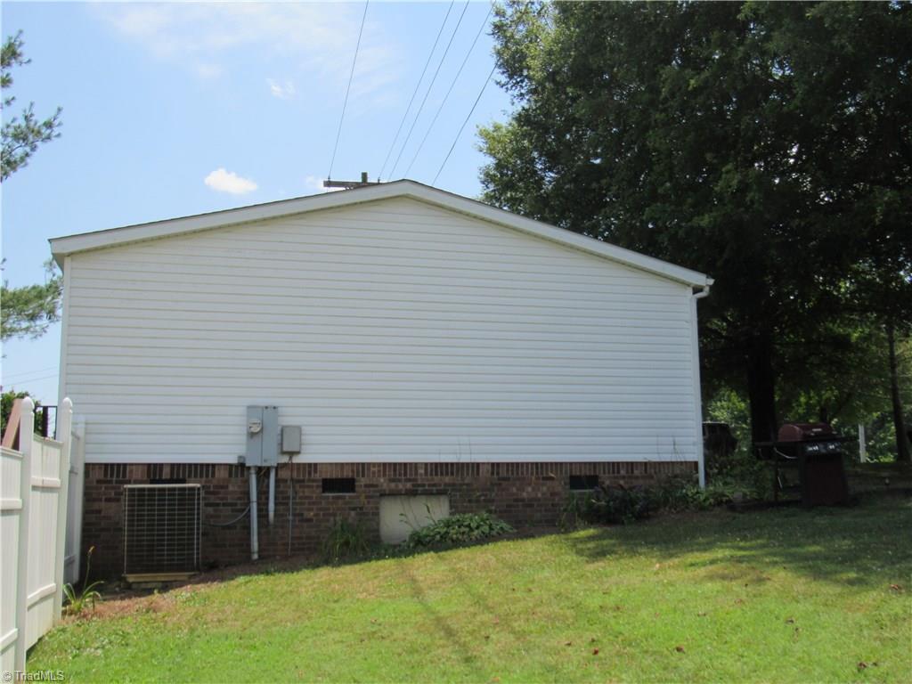 115 Ayers Road Pinnacle, NC 27043 - Photo 12 of 17 Gallery Image 12