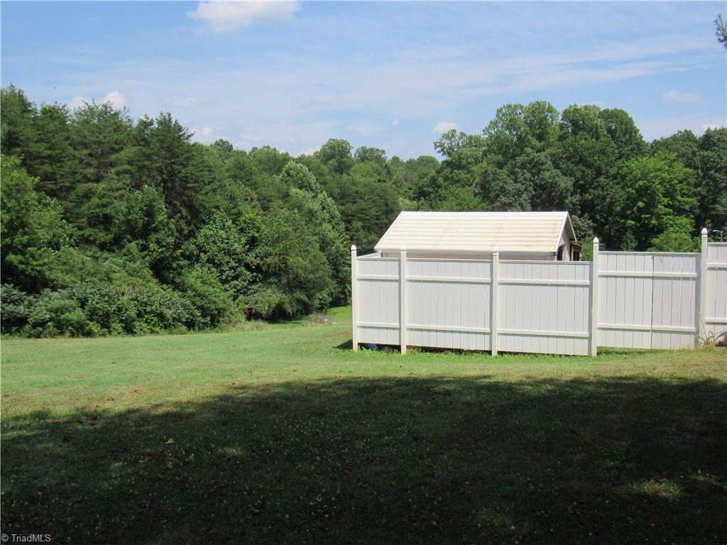 115 Ayers Road Pinnacle, NC 27043 - Photo 14 of 17 Gallery Image 14