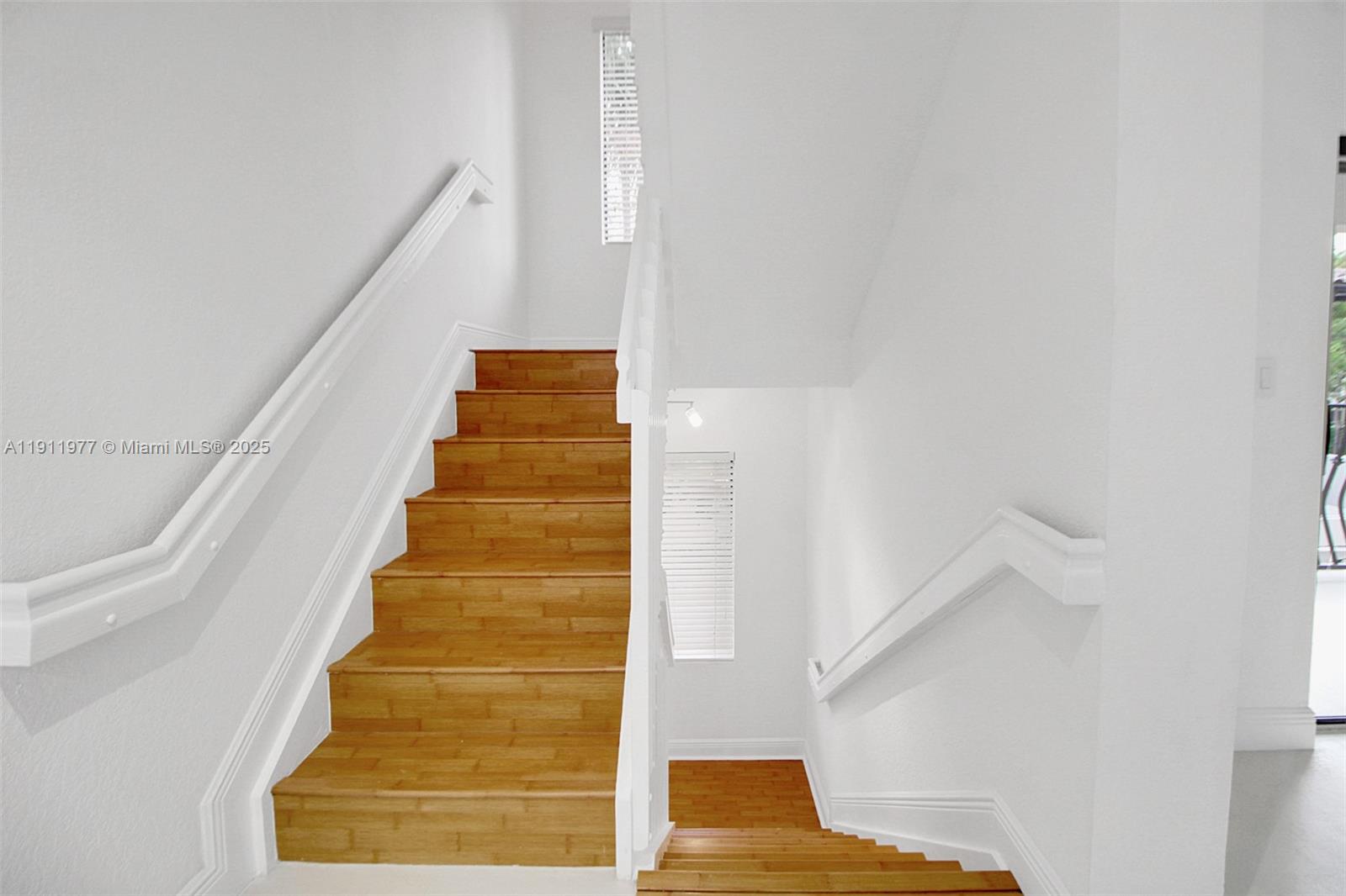 3204 Bird Avenue, Unit 119 Miami, FL 33133 - Photo 14 of 34 a view of entryway