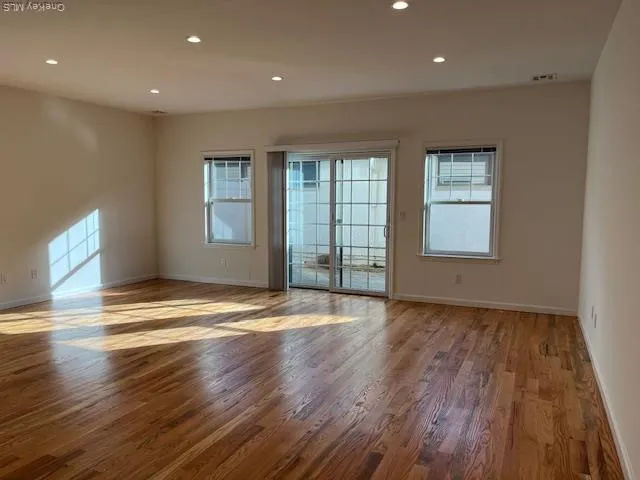 $4,650 | 50 Sintsink Drive East, Unit 6, Port Washington, NY 11050