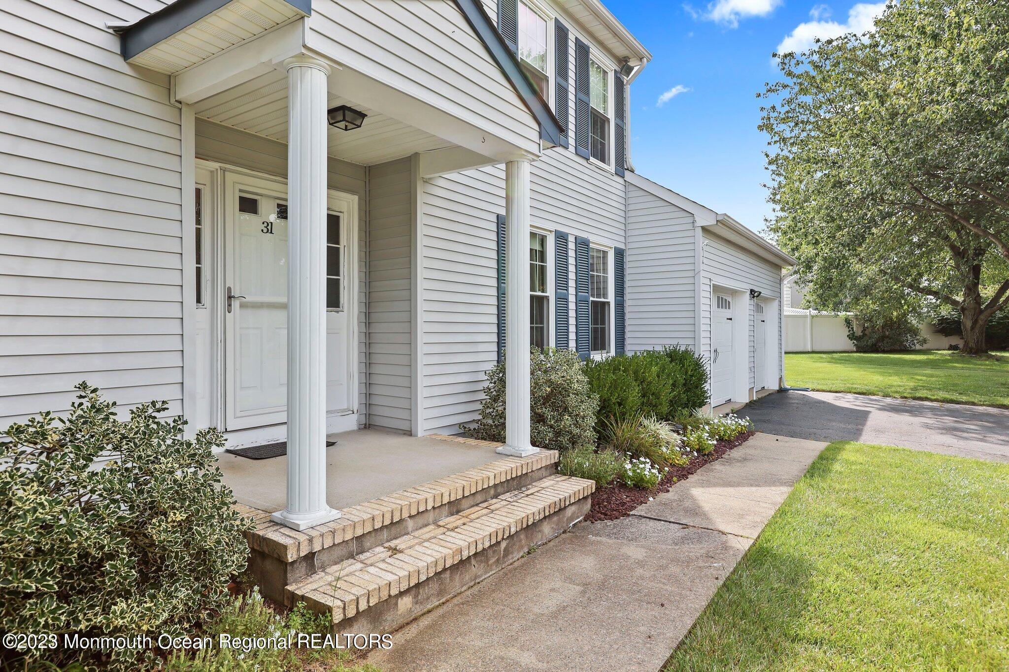 31 Daniel Drive Hazlet, NJ 07730 - Photo 4 of 31 8V7A3298