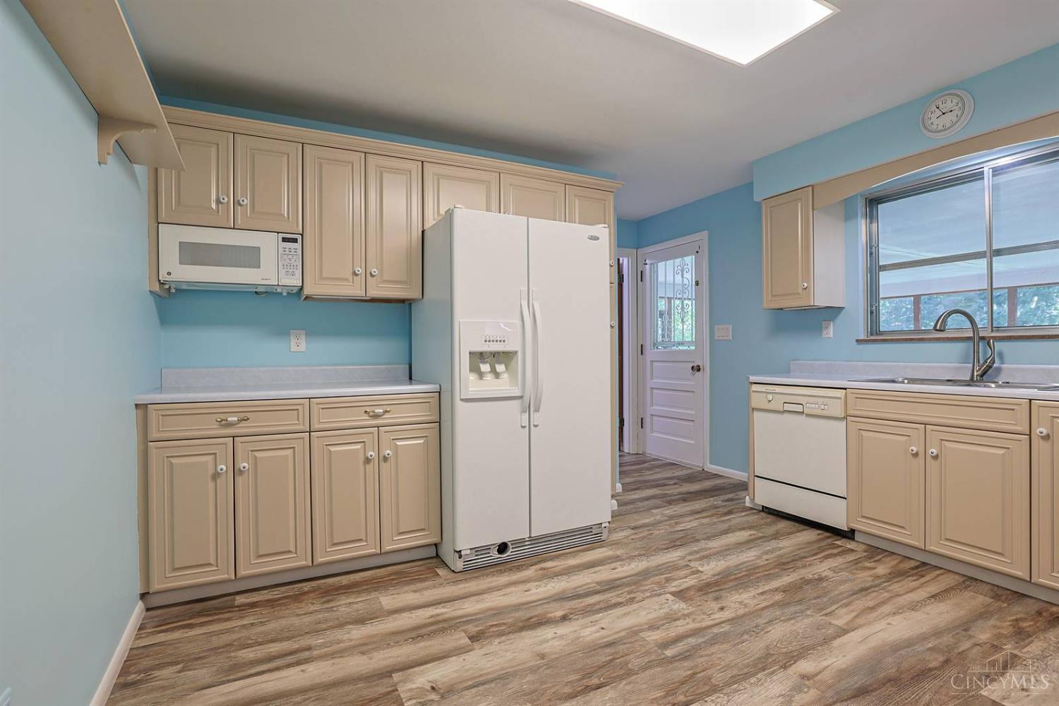 543 Compton Road Cincinnati, OH 45215 - Photo 11 of 39 Gallery Image 11