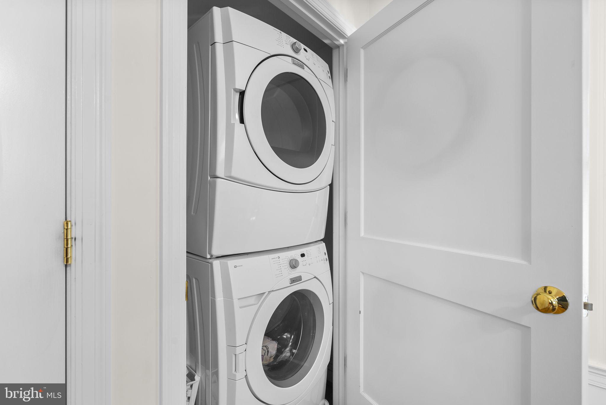 213 Crestmoor Circle Silver Spring, MD 20901 - Photo 14 of 42 Main level laundry