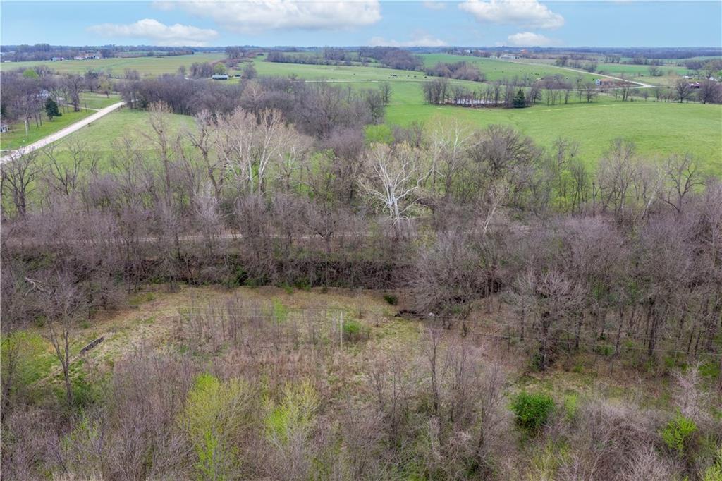 795 Northeast 101st Road Warrensburg, MO 64093 - Photo 8 of 10