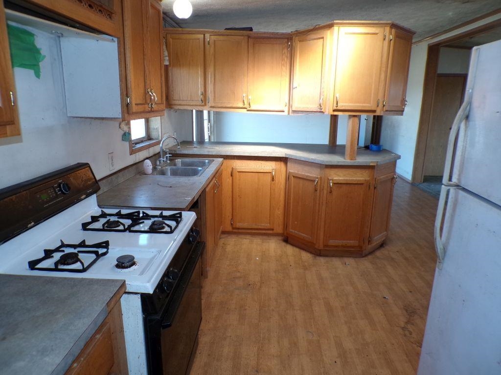 N5410 Skinner Hollow Road Monroe, WI 53566 - Photo 9 of 31