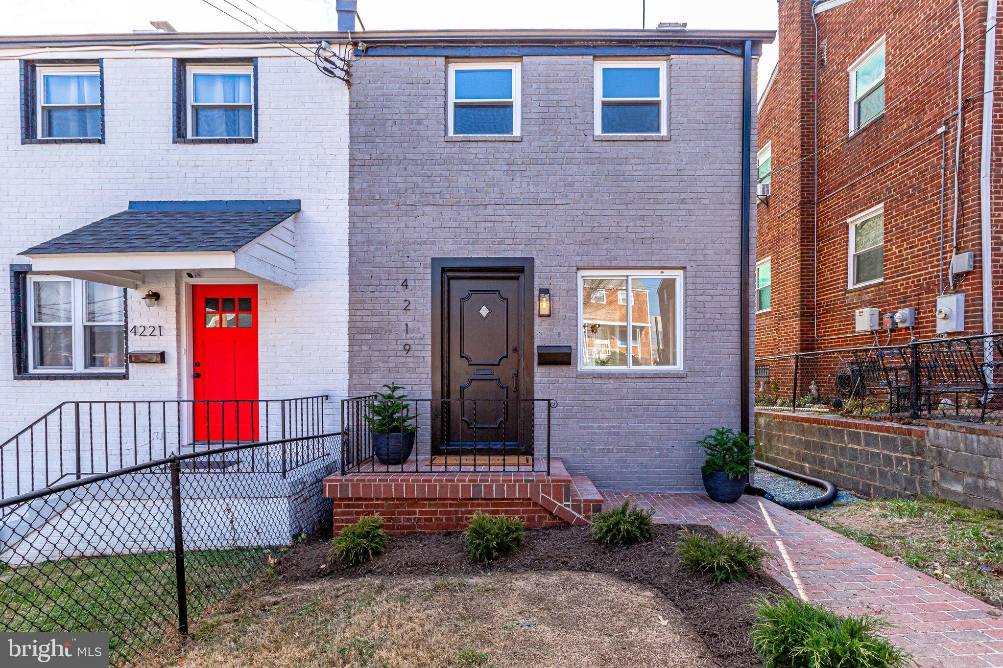 4219 Hildreth Street Southeast Washington, DC 20019 - Photo 3 of 40