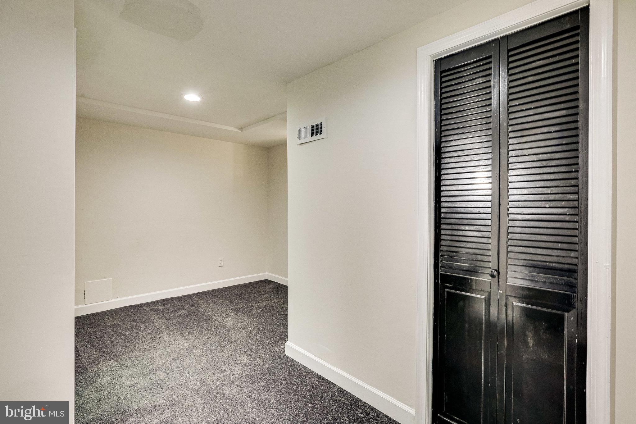 4219 Hildreth Street Southeast Washington, DC 20019 - Photo 32 of 40