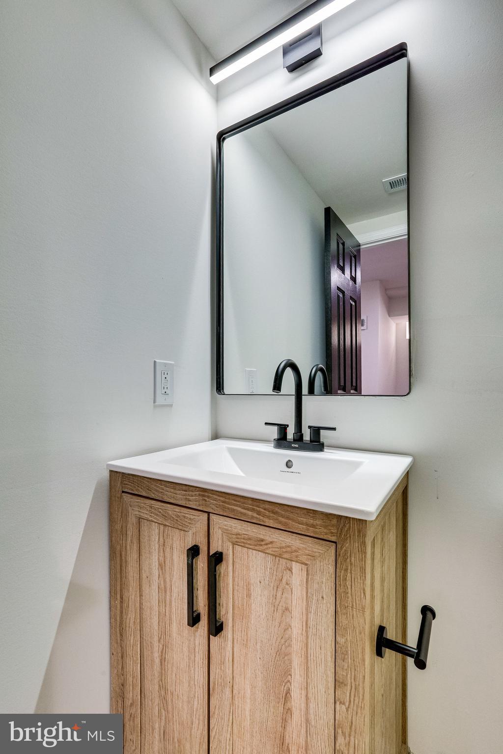 4219 Hildreth Street Southeast Washington, DC 20019 - Photo 35 of 40