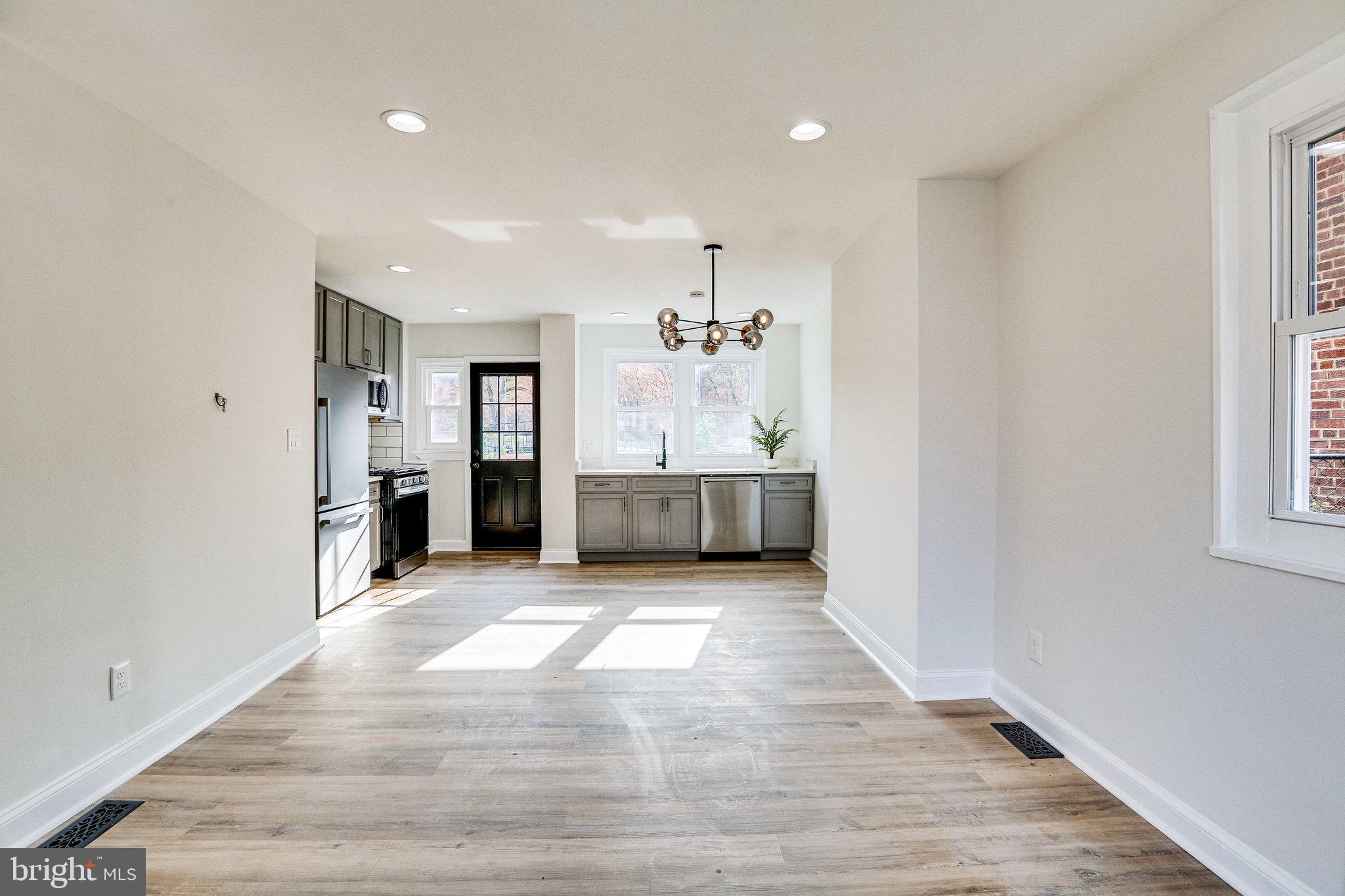 4219 Hildreth Street Southeast Washington, DC 20019 - Photo 6 of 40