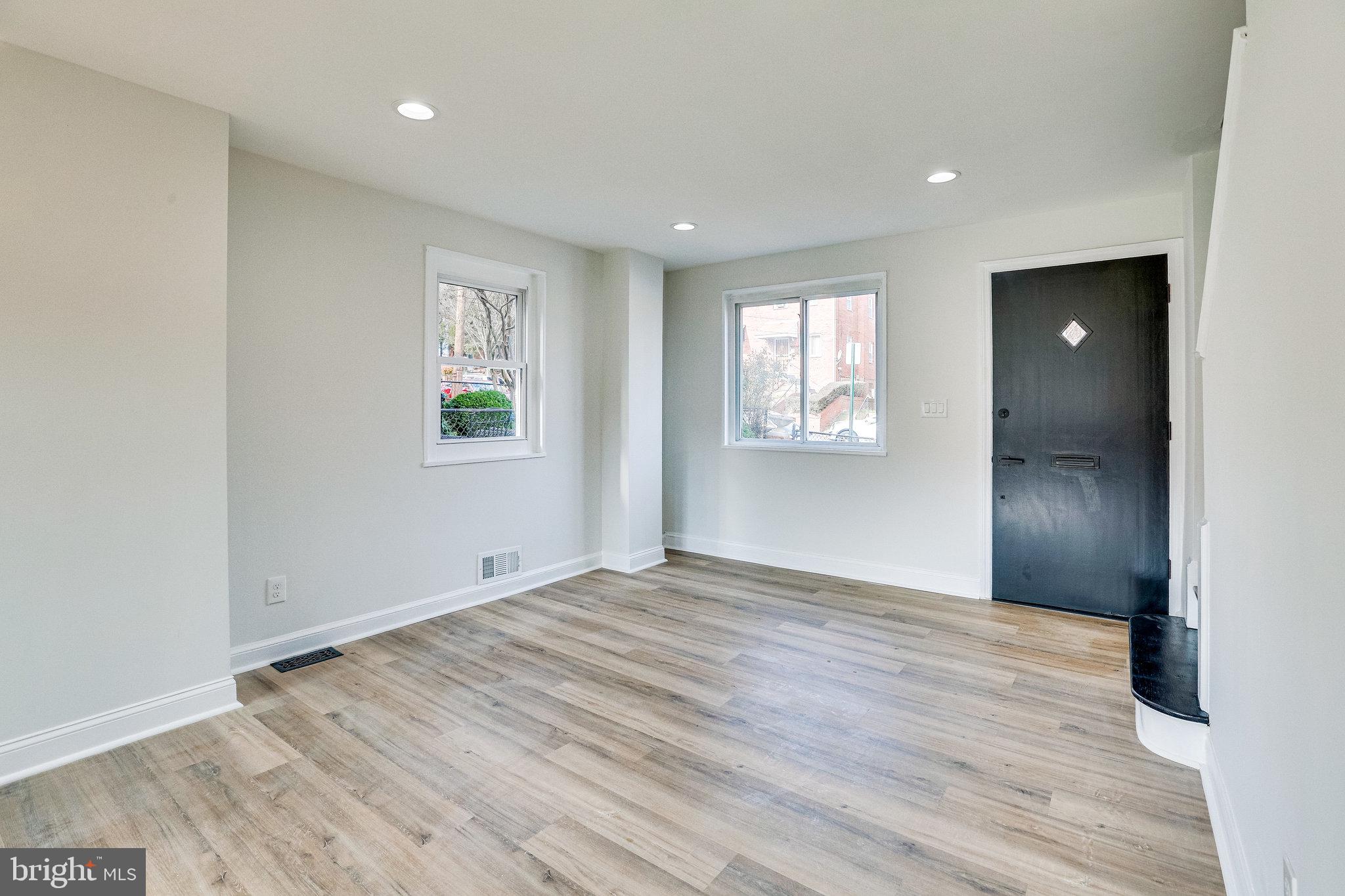 4219 Hildreth Street Southeast Washington, DC 20019 - Photo 7 of 40