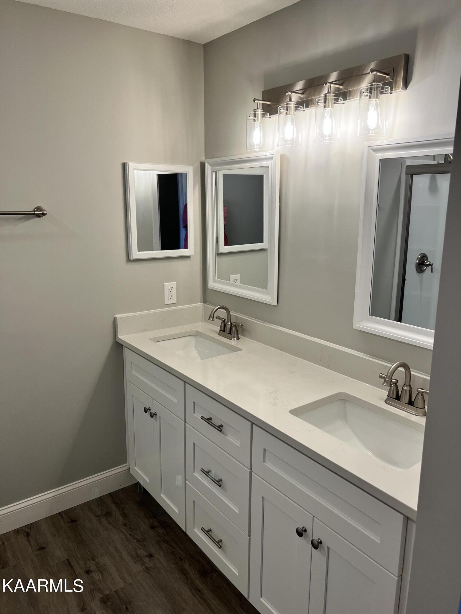 908 Spinnaker Road Knoxville, TN 37934 - Photo 17 of 35 Gallery Image 17