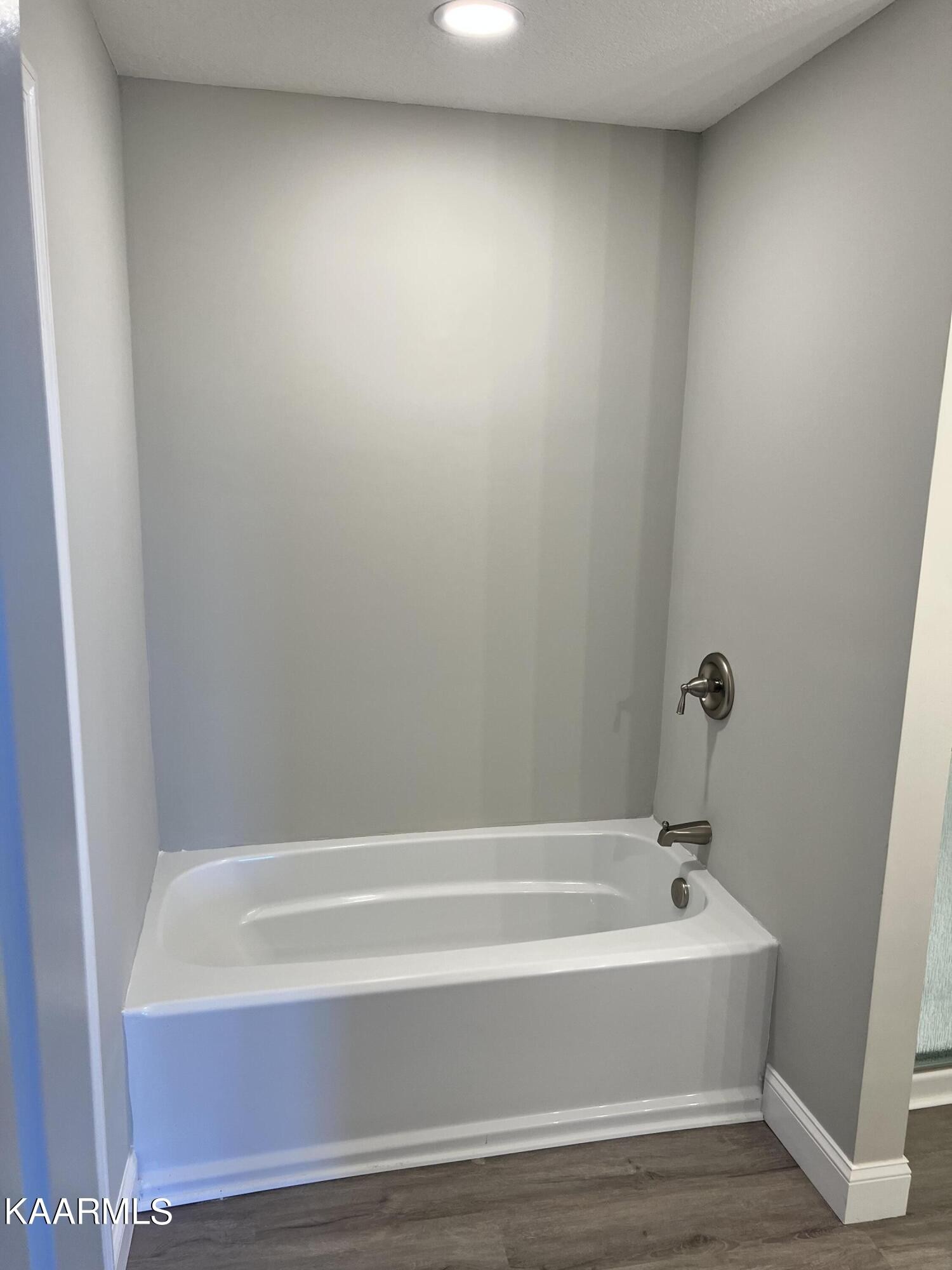 908 Spinnaker Road Knoxville, TN 37934 - Photo 19 of 35 Gallery Image 19