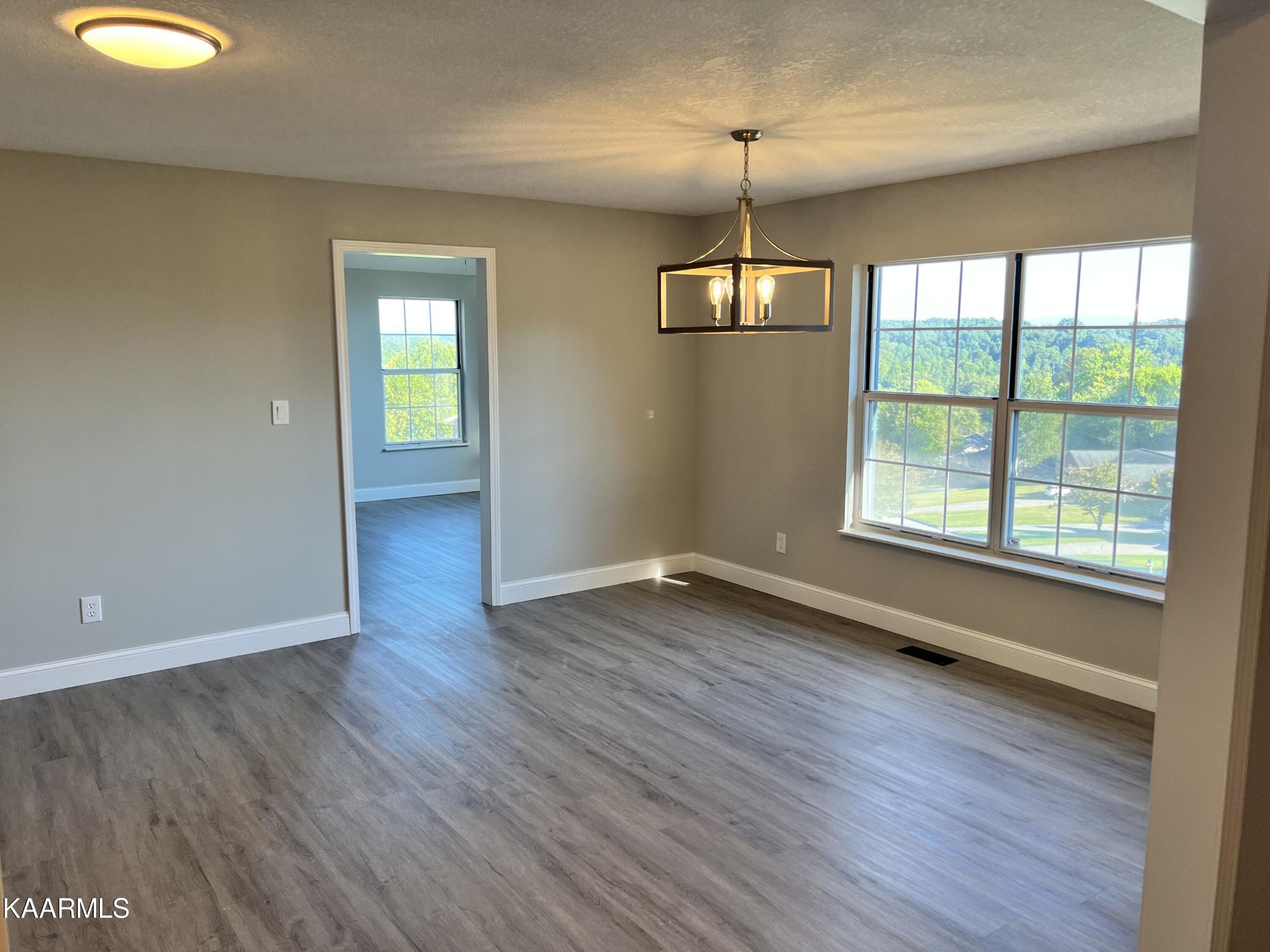 908 Spinnaker Road Knoxville, TN 37934 - Photo 3 of 35 Gallery Image 3