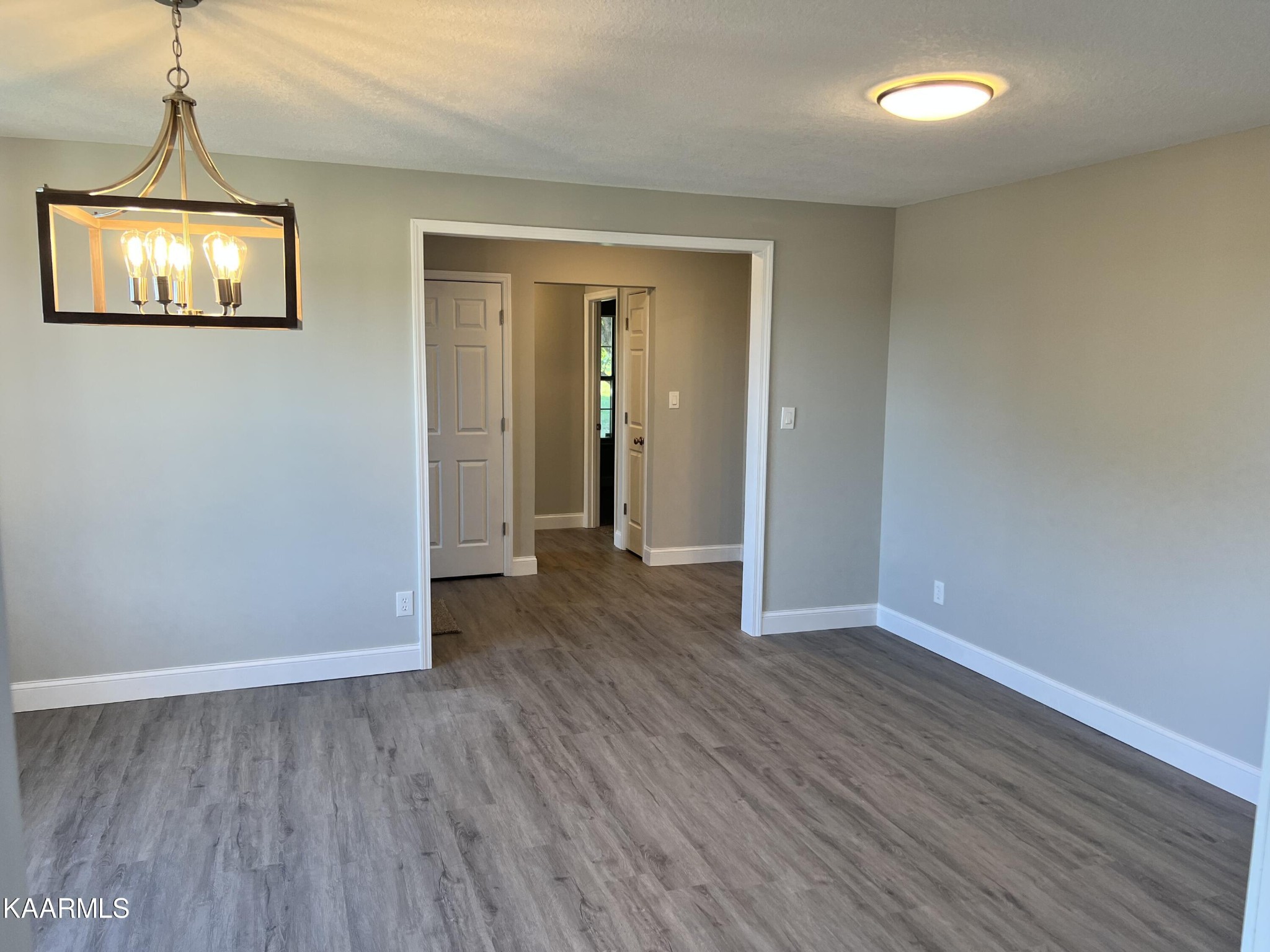 908 Spinnaker Road Knoxville, TN 37934 - Photo 4 of 35 Gallery Image 4