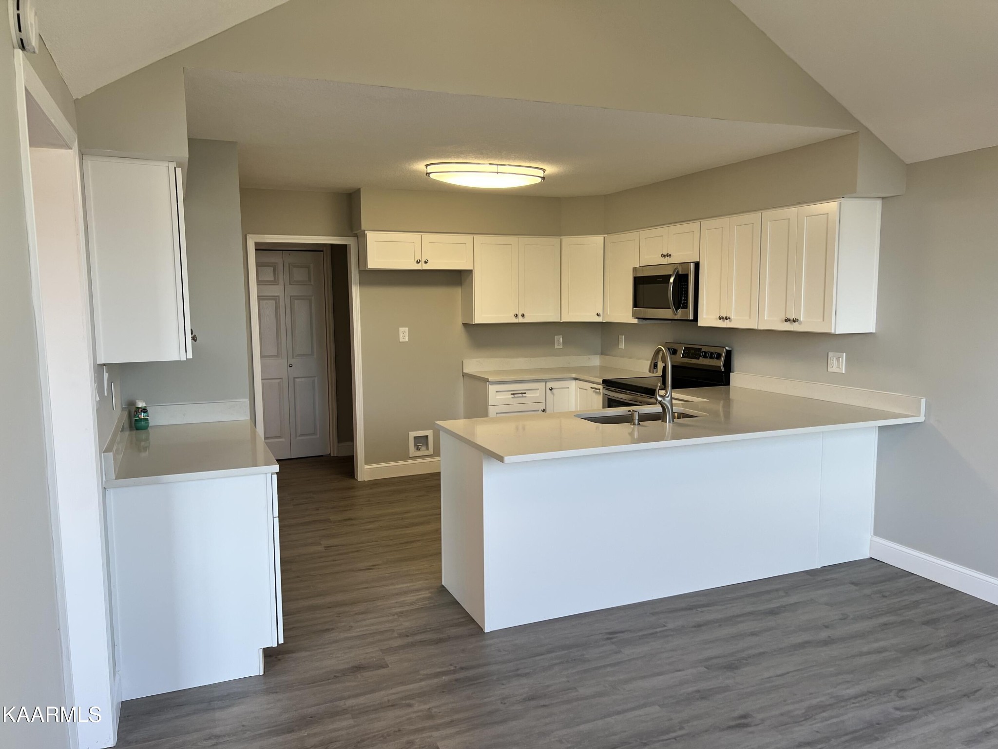908 Spinnaker Road Knoxville, TN 37934 - Photo 5 of 35 Gallery Image 5