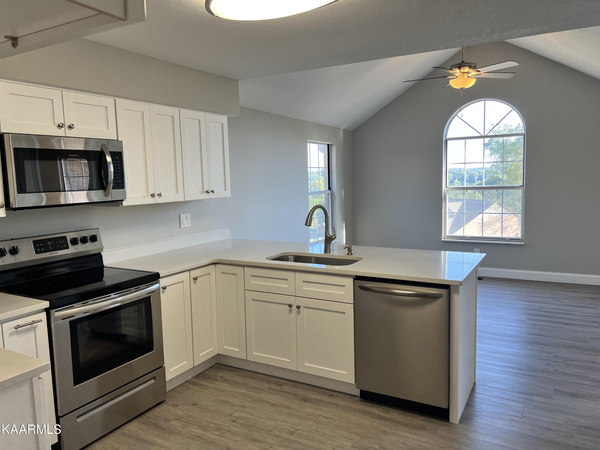 908 Spinnaker Road Knoxville, TN 37934 - Photo 7 of 35 Gallery Image 7
