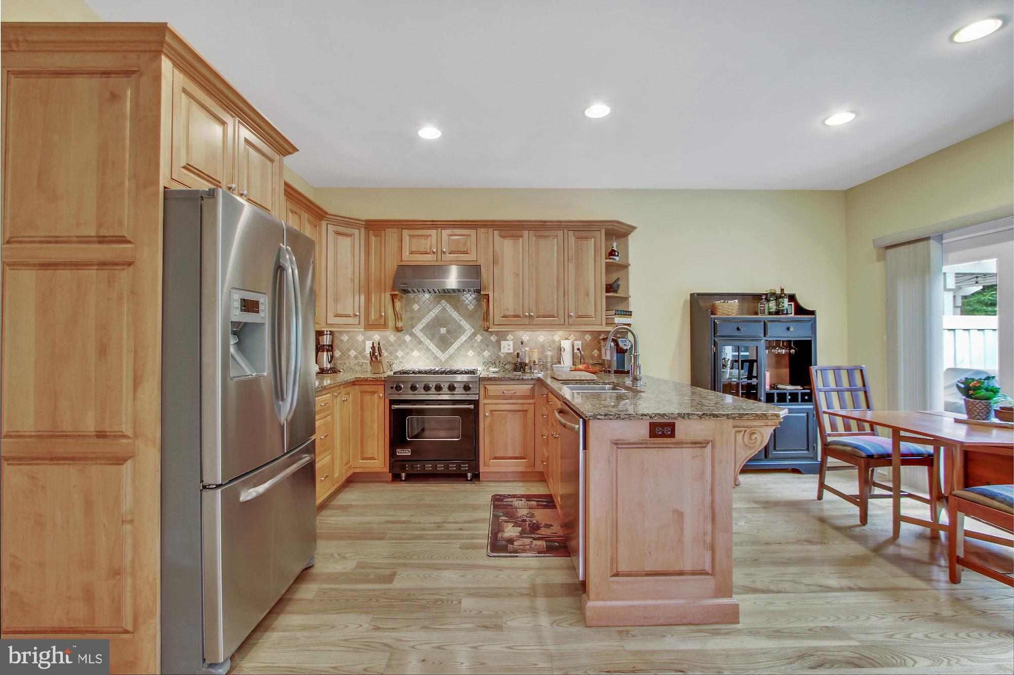 725 Woodfield Drive Lititz, PA 17543 - Photo 12 of 49