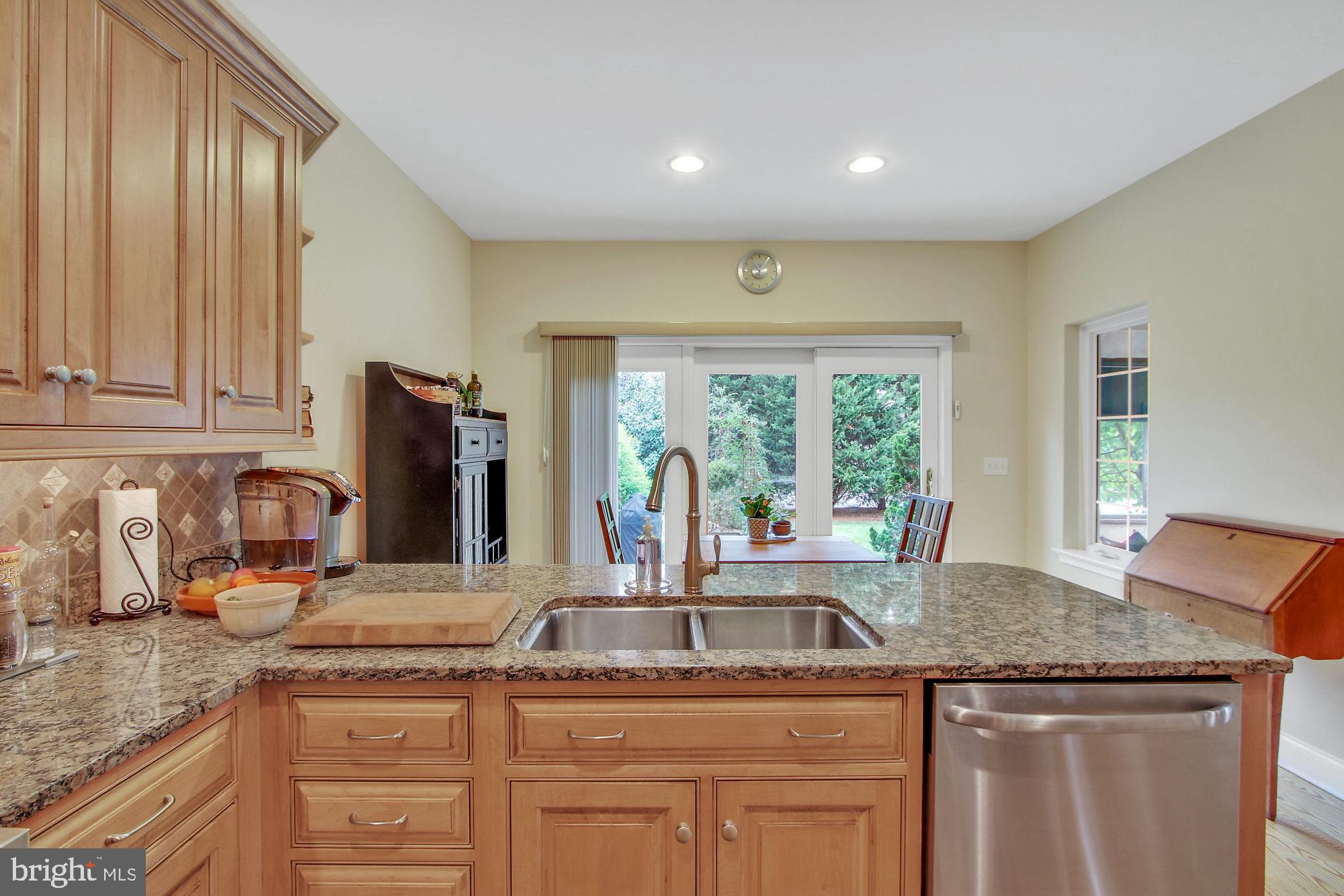 725 Woodfield Drive Lititz, PA 17543 - Photo 14 of 49