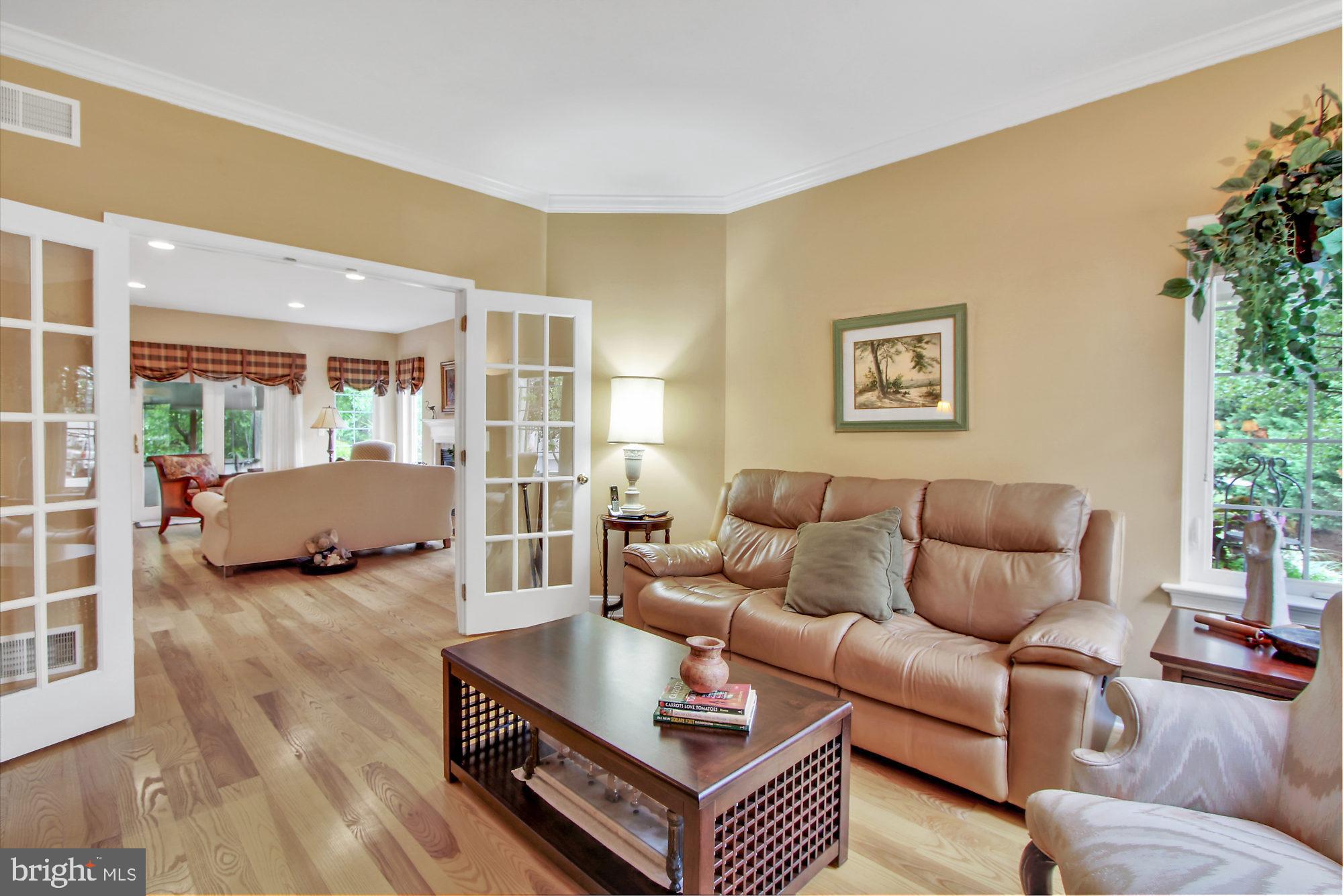 725 Woodfield Drive Lititz, PA 17543 - Photo 6 of 49