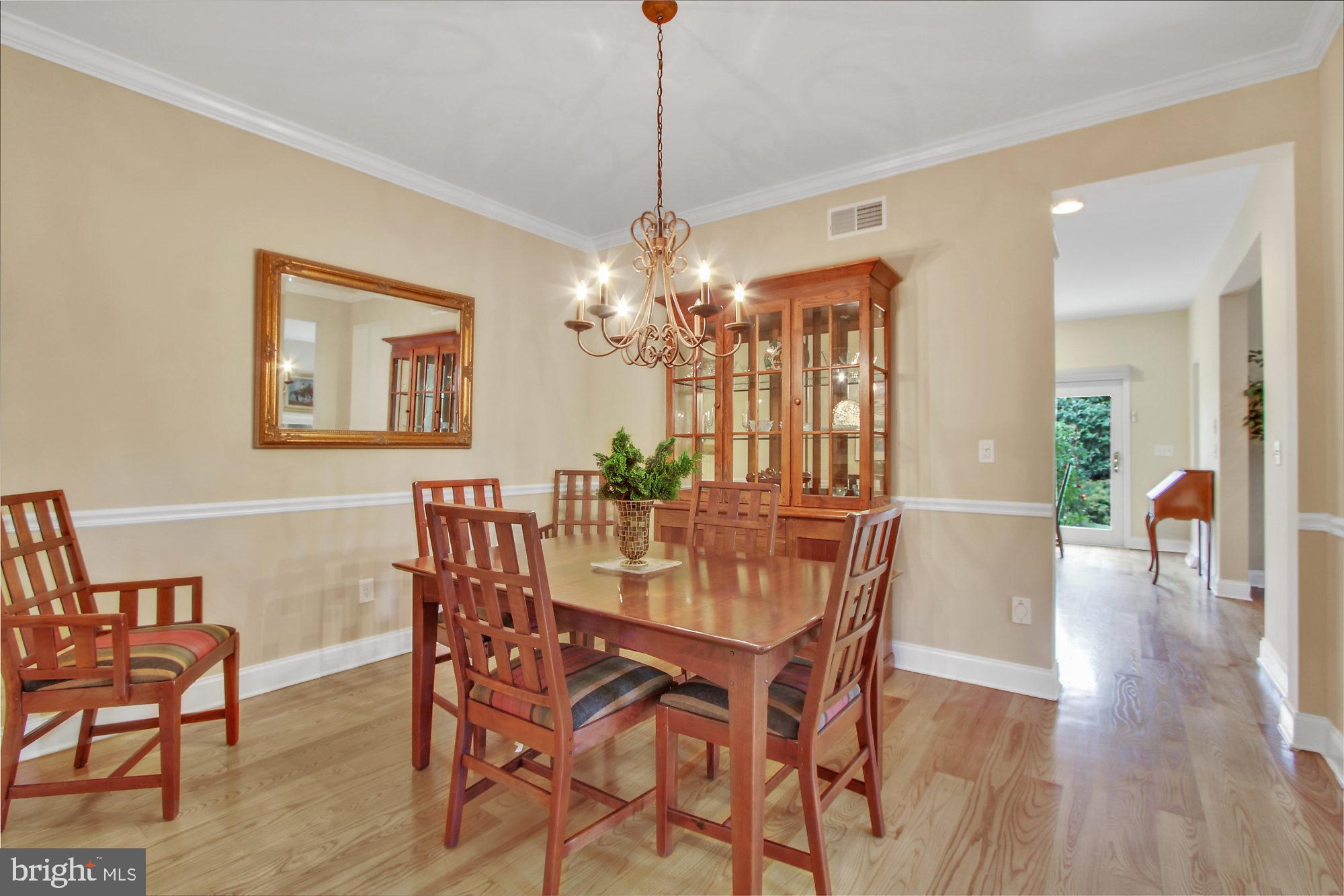 725 Woodfield Drive Lititz, PA 17543 - Photo 10 of 49