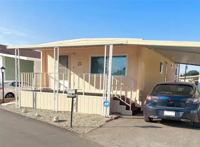 $84,000 | 301 East Foothill Boulevard, Unit 94, Pomona, CA 91767