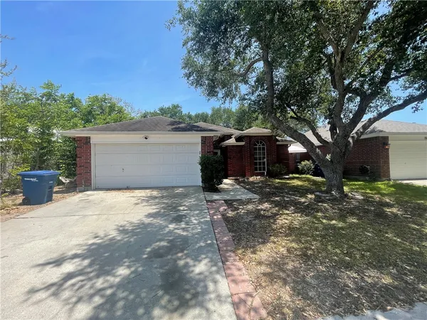 $1,750 | 7626 Northfield Drive, Corpus Christi, TX 78413