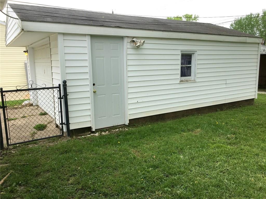 217 Eastman Road Chesterfield, IN 46017 - Photo 12 of 18