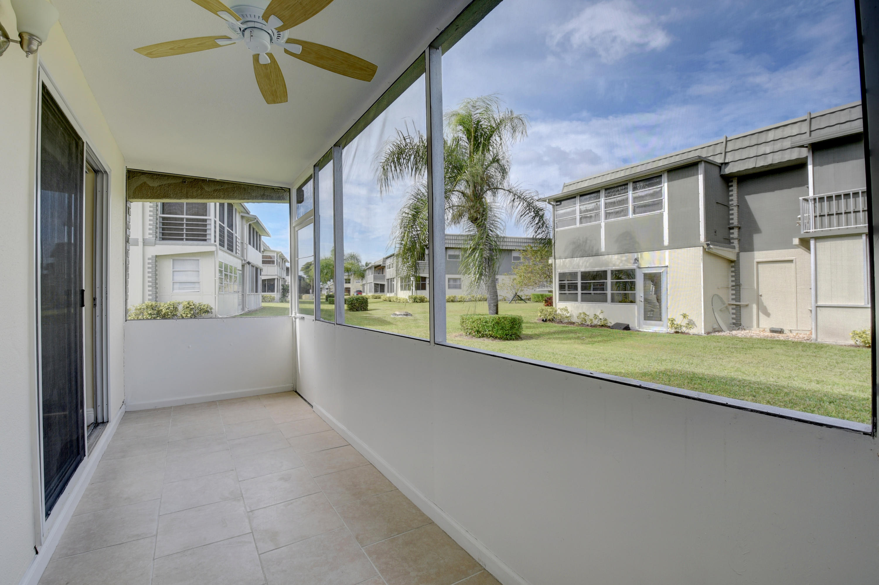 205 Flanders Drive, Unit E Delray Beach, FL 33484 - Photo 22 of 30 DSC_5055_6_7_8_9