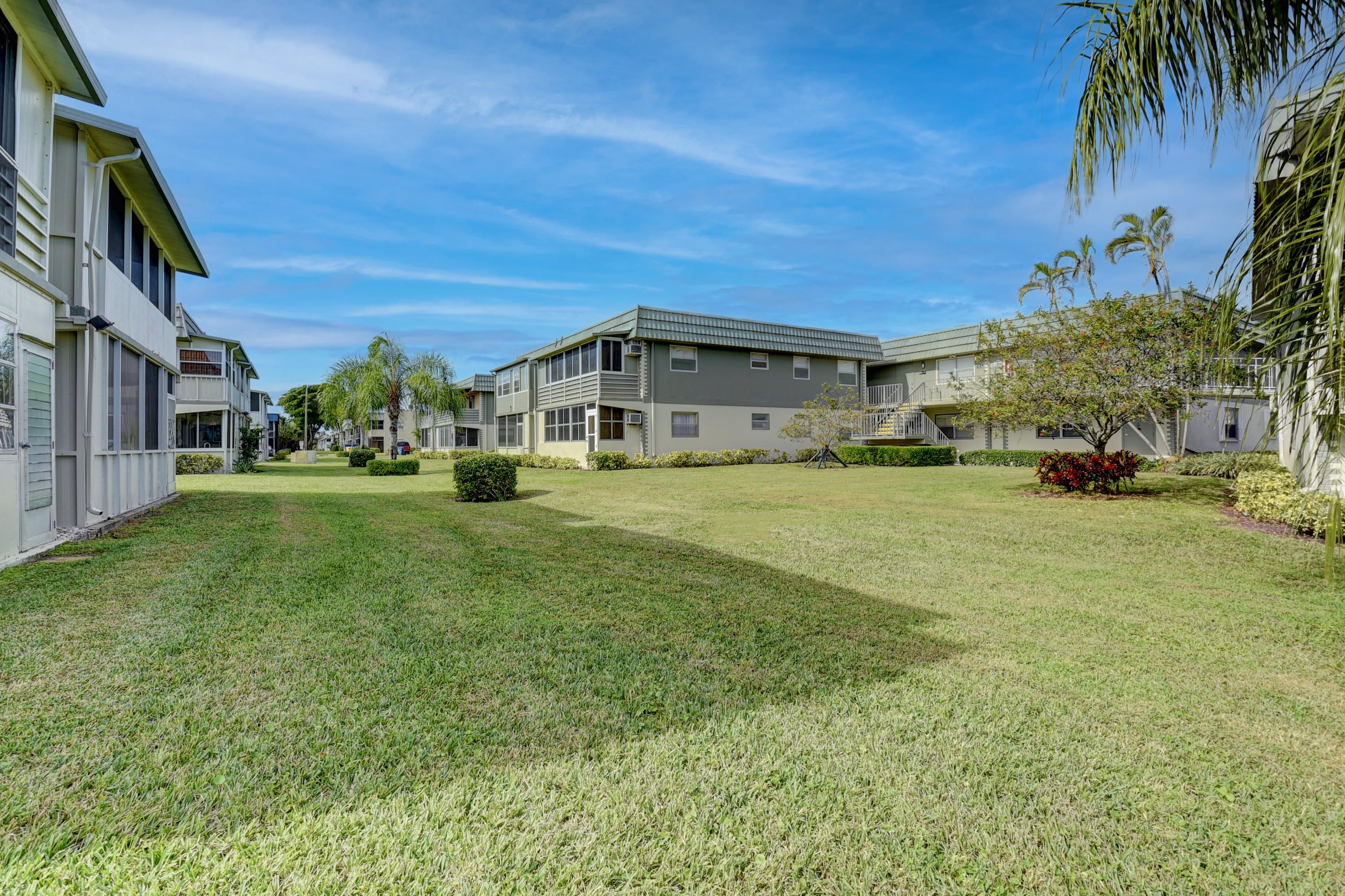 205 Flanders Drive, Unit E Delray Beach, FL 33484 - Photo 26 of 30 DSC_5075_6_7_8_9