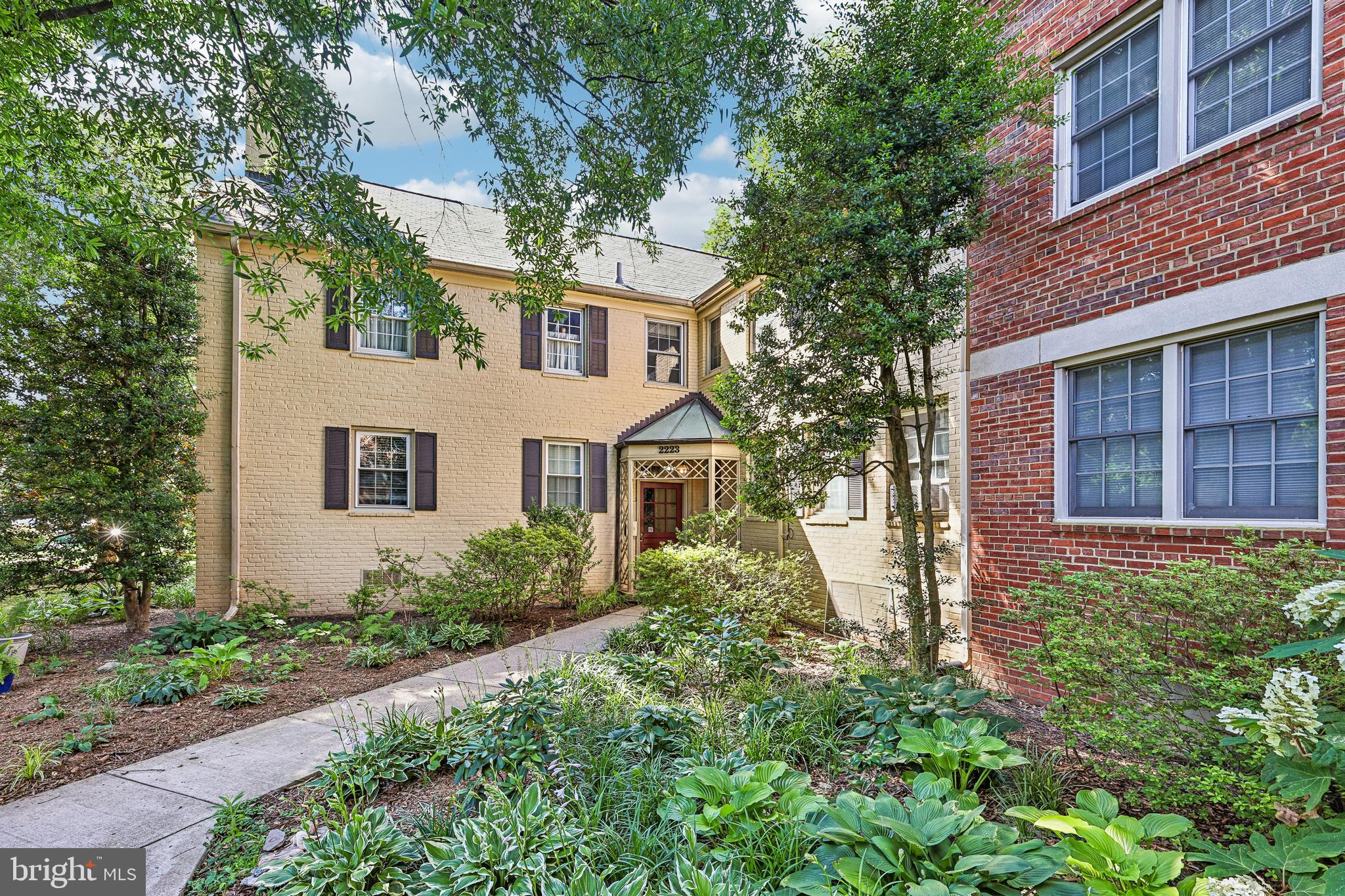2223 Washington Avenue, Unit 103 Silver Spring, MD 20910 - Photo 19 of 20 Front Exterior