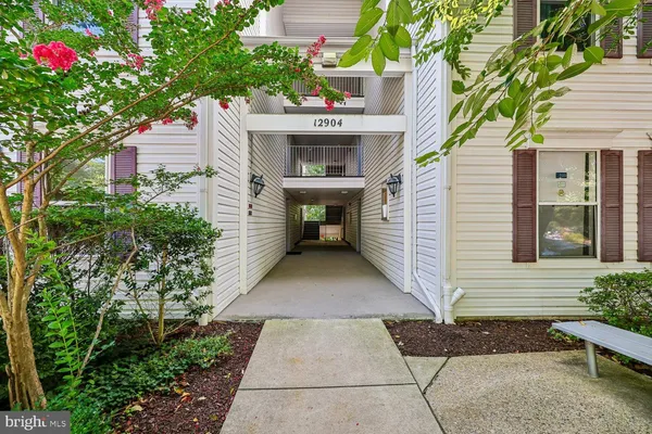 $2,400 | 12904 Churchill Ridge Circle, Unit 11, Germantown, MD 20874