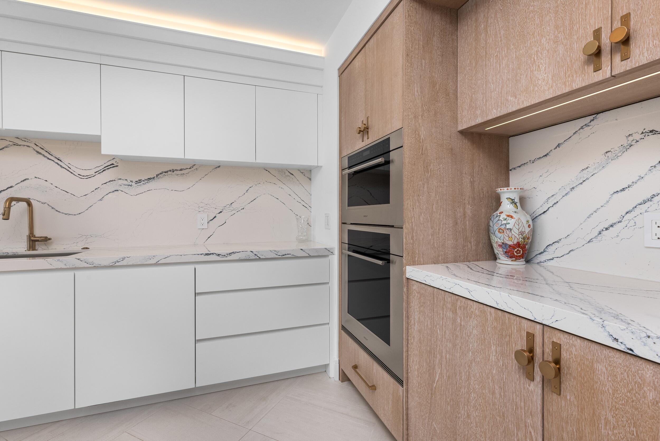 1500 South Ocean Boulevard, Unit 1505 Boca Raton, FL 33432 - Photo 9 of 48 Kitchen