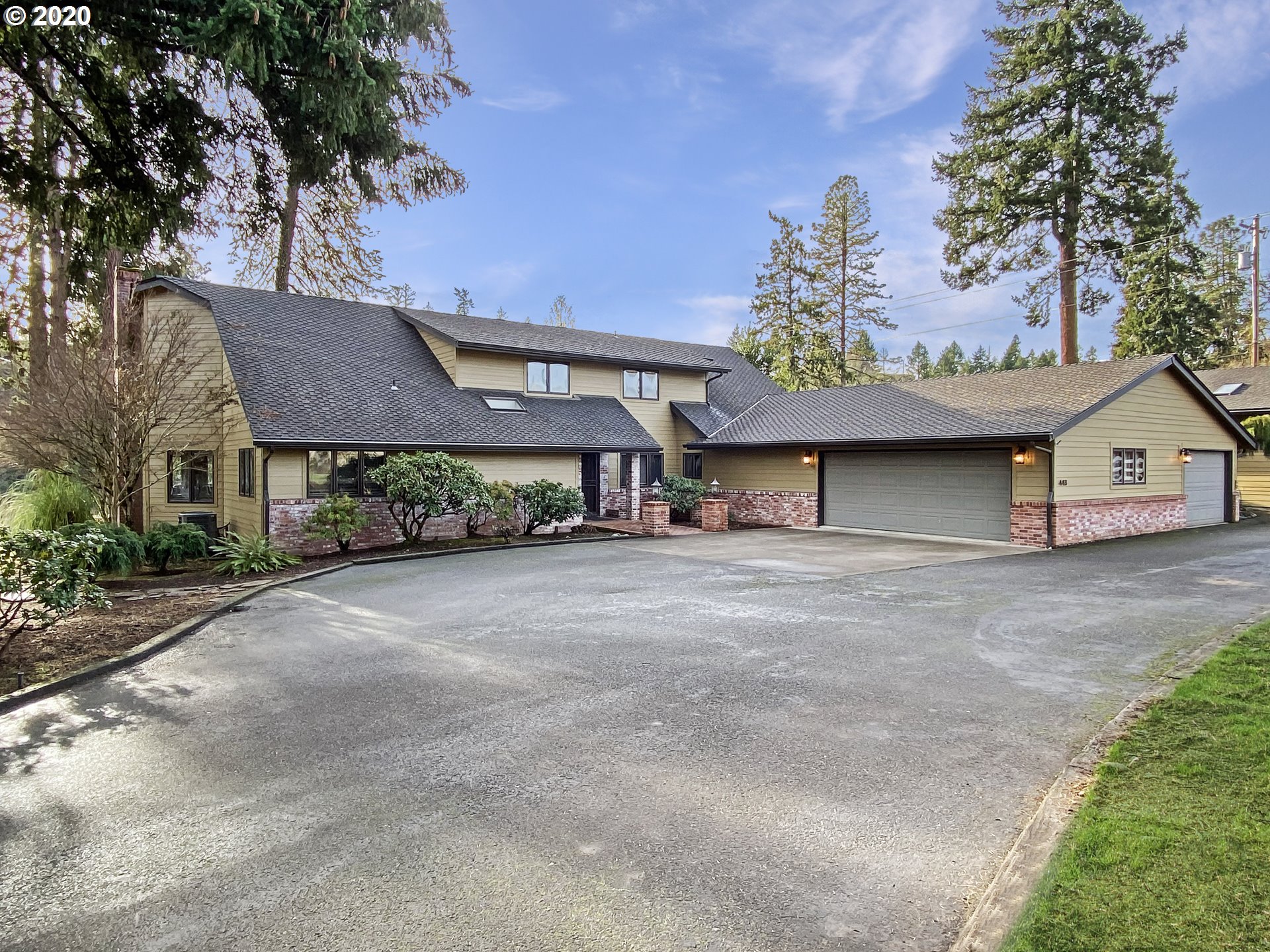 448 Singing Waters Road Winchester, OR 97495 - Photo 2 of 31