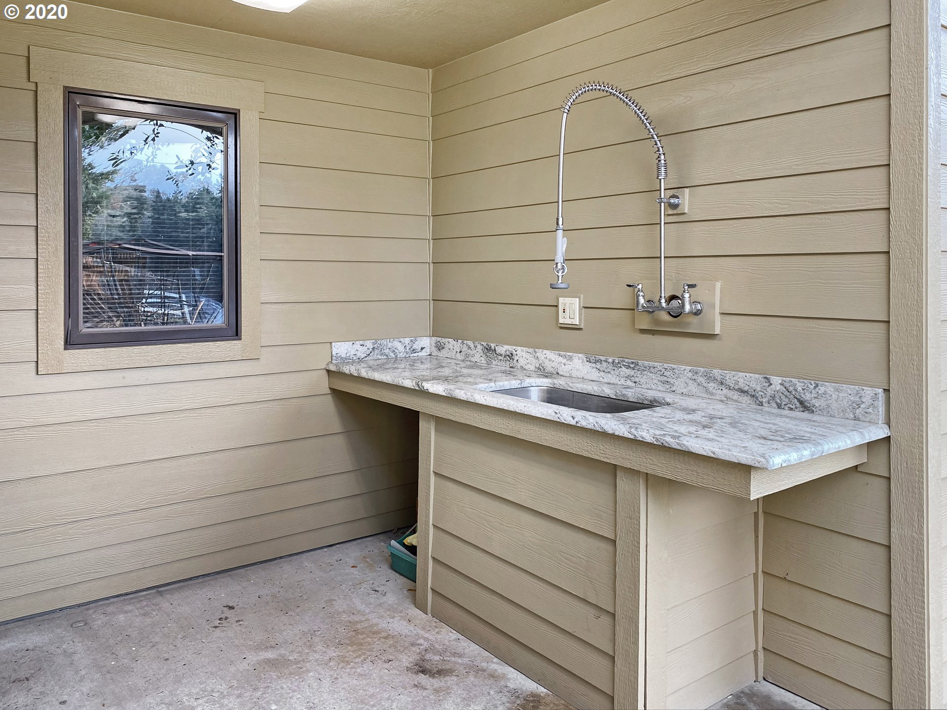 448 Singing Waters Road Winchester, OR 97495 - Photo 25 of 31