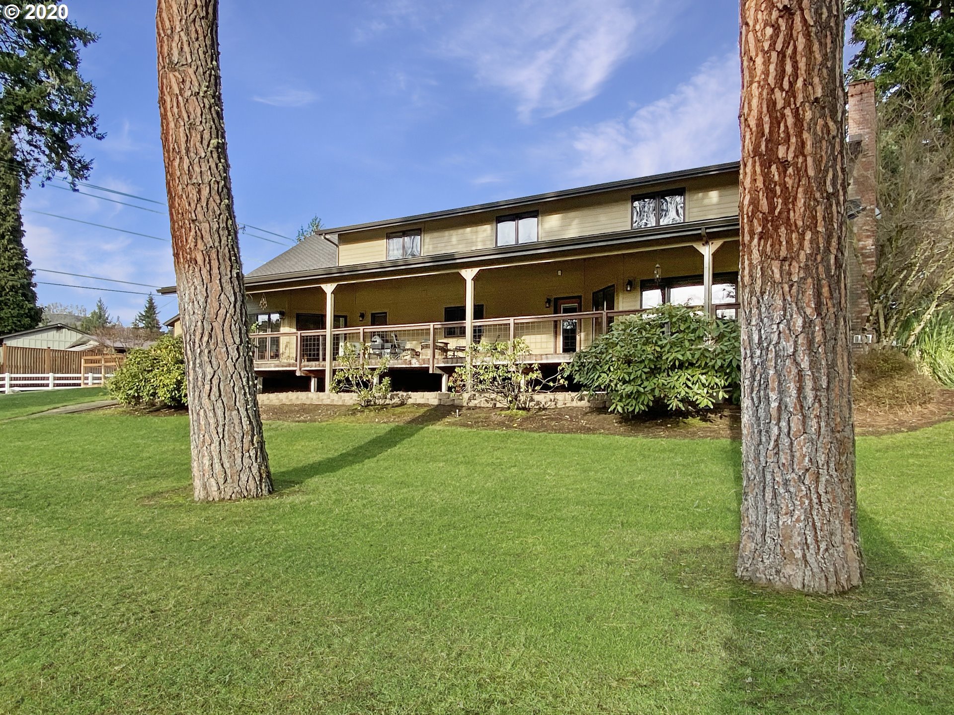 448 Singing Waters Road Winchester, OR 97495 - Photo 5 of 31