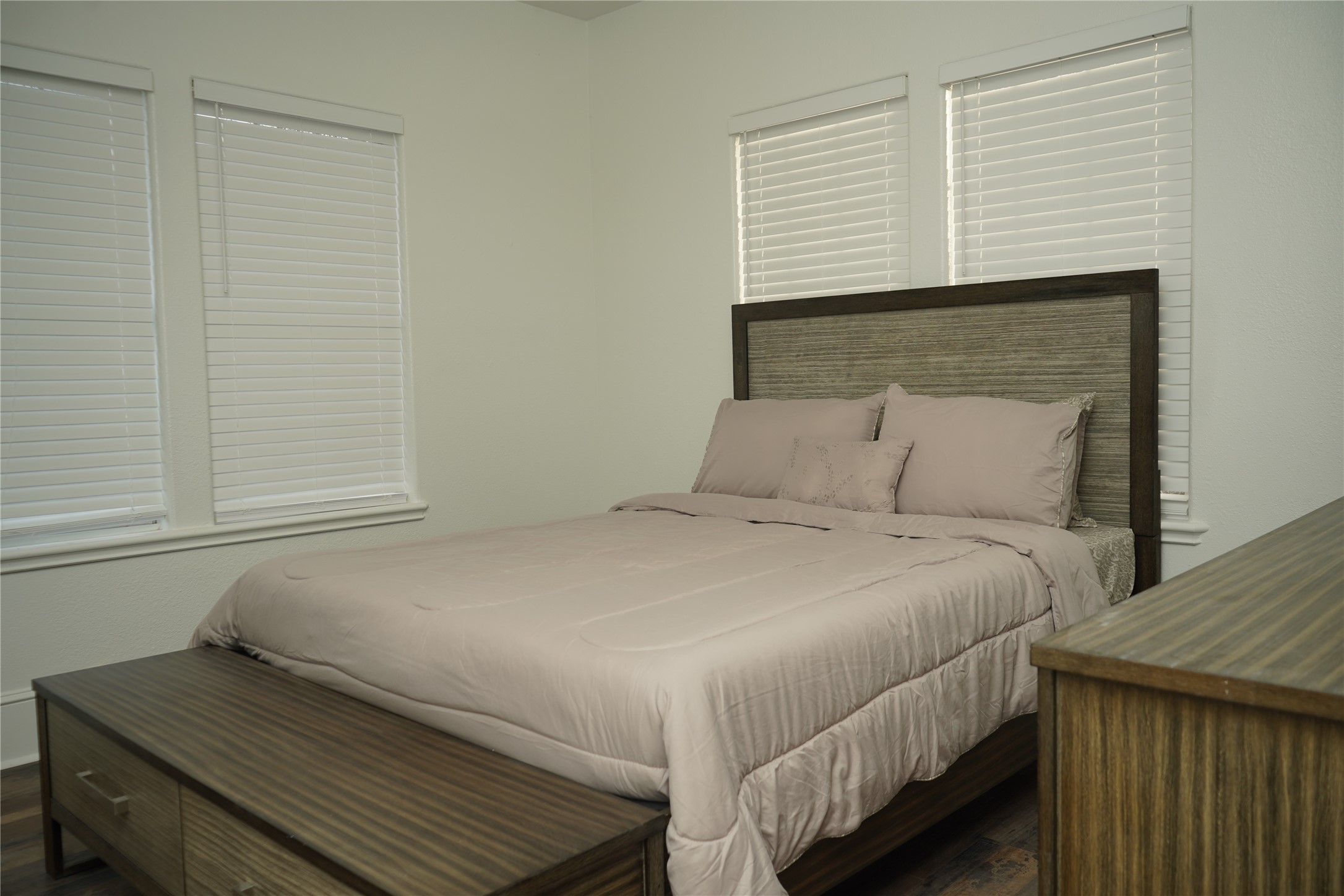 2516 Isabella Street Houston, TX 77004 - Photo 6 of 13
