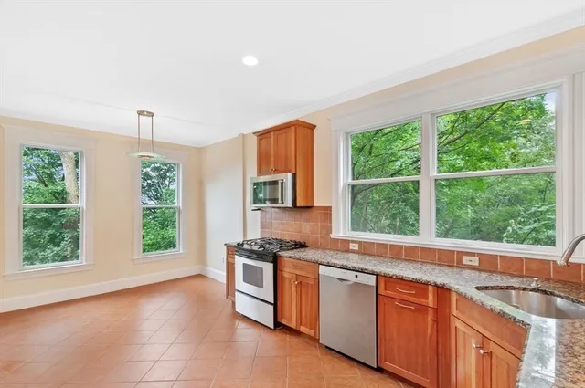 $5,495 | 275 Mason Terrace, Unit L, Brookline, MA 02446