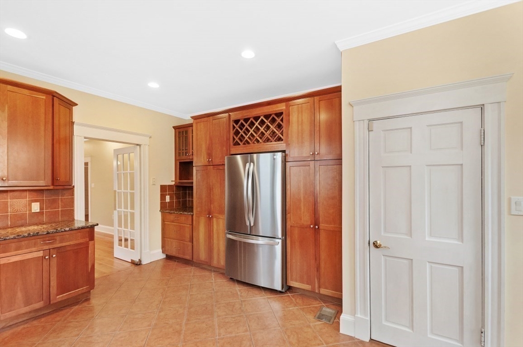 275 Mason Terrace, Unit L Brookline, MA 02446 - Photo 6 of 16