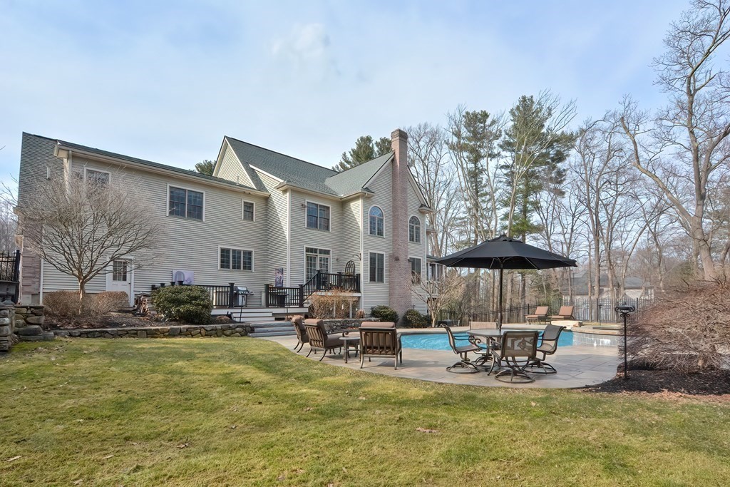 13 Fawn Ridge Road Hopkinton, MA 01748 - Photo 3 of 42