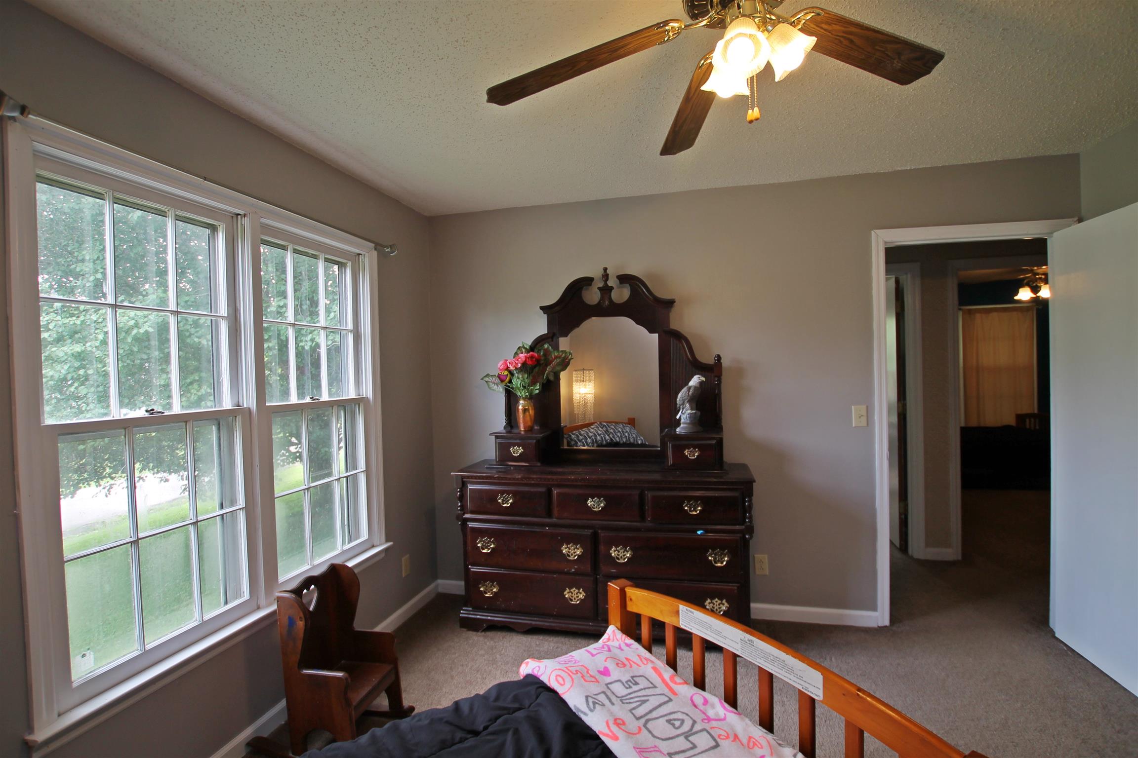 706 3rd Avenue West Springfield, TN 37172 - Photo 17 of 26 a view of workspace with furniture and window