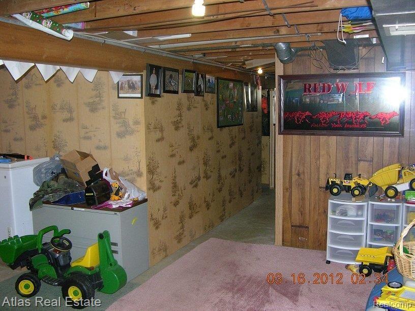 5353 South Irish Road Grand Blanc, MI 48439 - Photo 9 of 9 DSCN7369.JPG