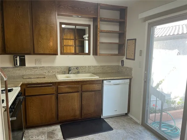 $629,950 | 11427 Tampa Avenue, Unit 76, Porter Ranch, CA 91326