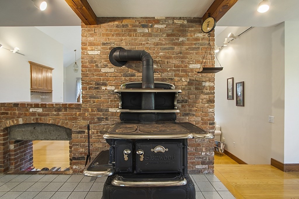 69 Snow Road West Brookfield, MA 01585 - Photo 14 of 42 Gallery Image 14