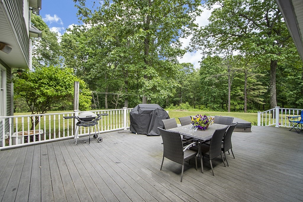 69 Snow Road West Brookfield, MA 01585 - Photo 39 of 42 Gallery Image 39