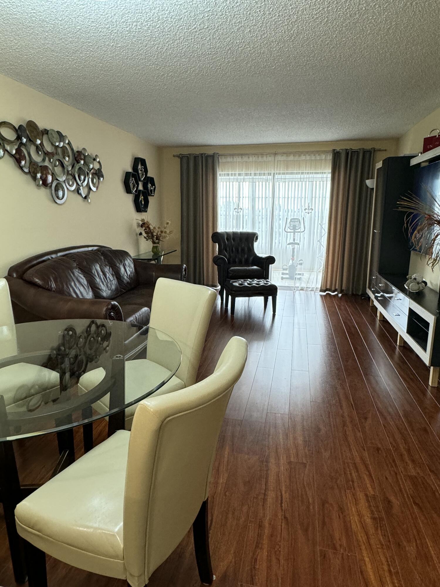 9355 Southwest 8th Street, Unit 417 Boca Raton, FL 33428 - Photo 11 of 27 IMG_9137